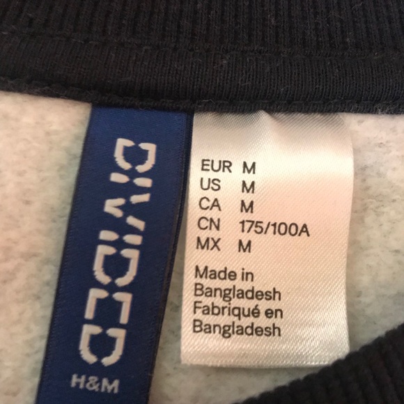 H&M crewneck - Picture 4 of 7